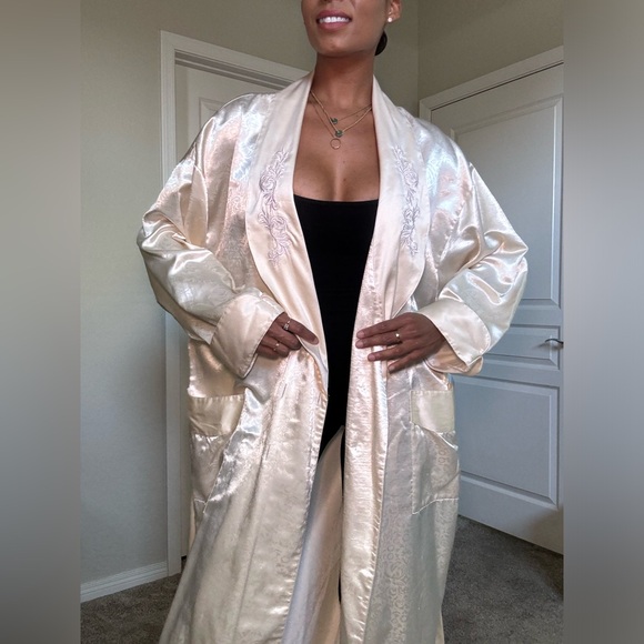 Victoria Secret Gold Label Vintage Belted Robe - Picture 7 of 11